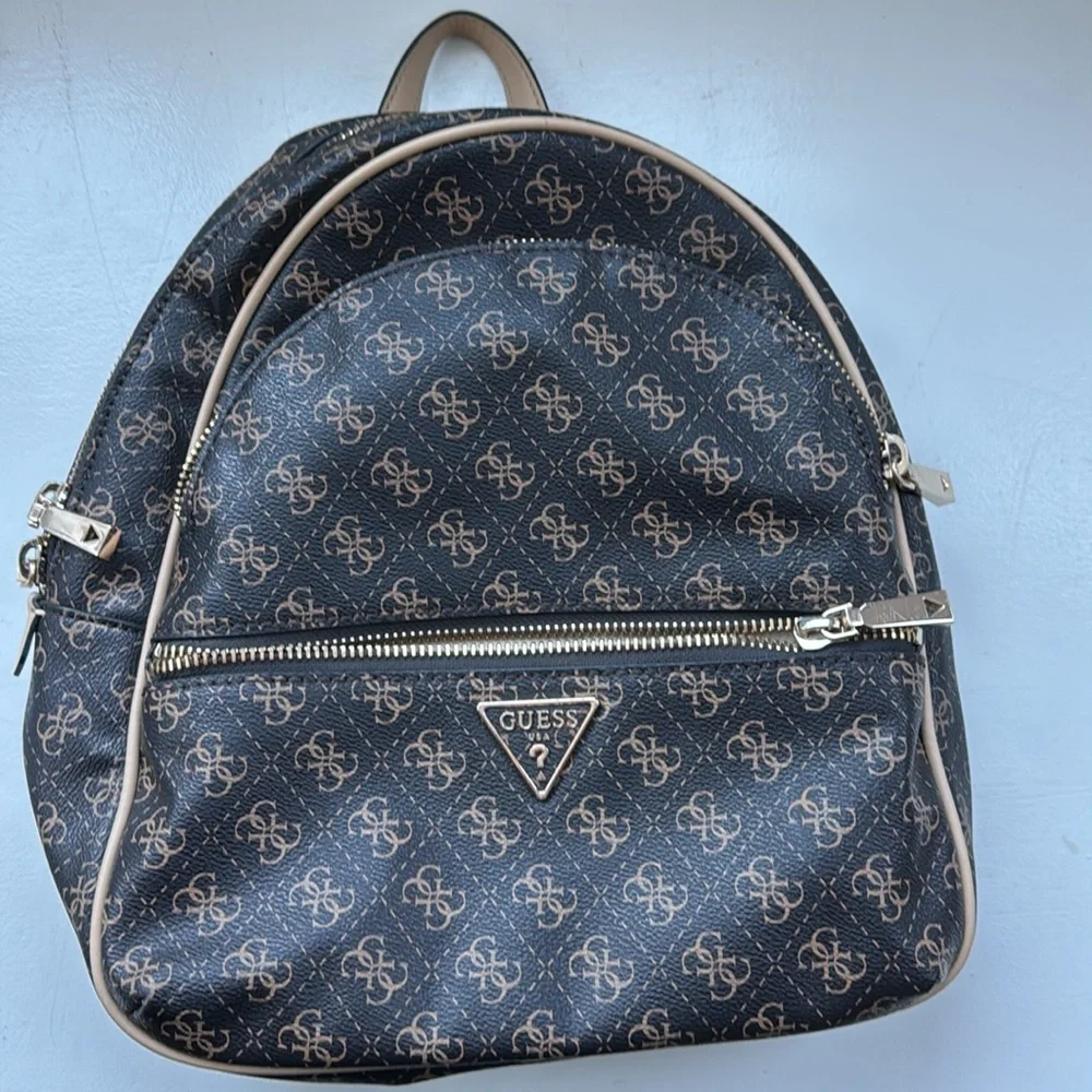 Guess Manhattan Logo Large Backpack